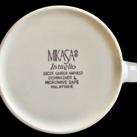MIKASA Intaglio Garden Harvest Flat Cup and Saucer Sets of 4 - Picture 10 of 10
